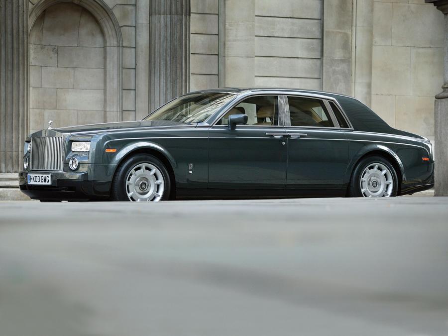  Rolls-Royce Phantom 2003 года  (UK) (фото 7 из 20)
